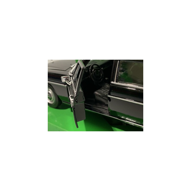 Mercedes Benz 220 1973 Black - 1-24 by Welly 24091