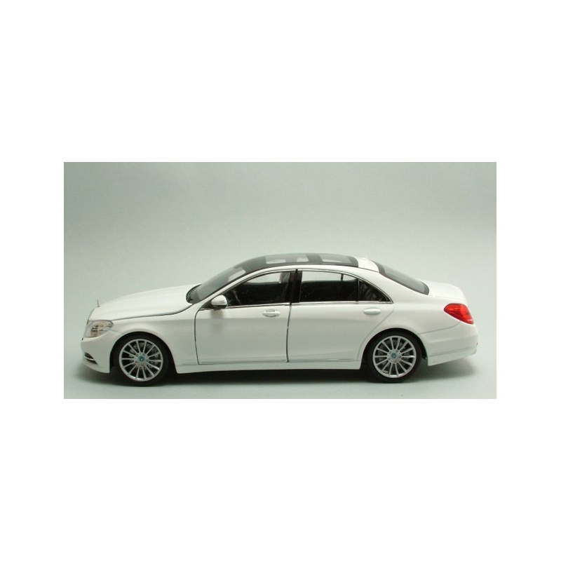 Mercedes S-Klasse (W222), 2013,White 1-24 by Welly