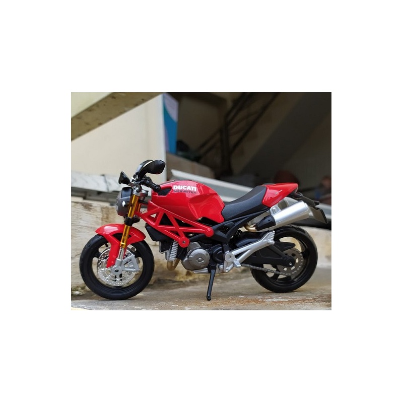 DUCATI MONSTER 696 RED IN 1-12 SCALE BY MAisto