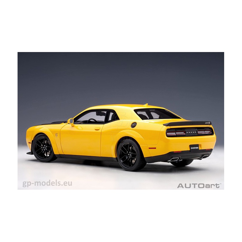 ماکت ماشین دوج چالنجر  Dodge Challenger SRT Hellcat Widebody AUTOart