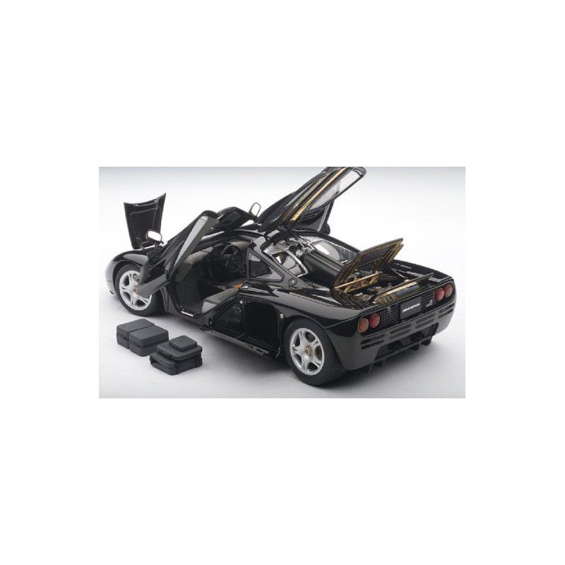 McLAREN F1 (JET BLACK METALLIC)