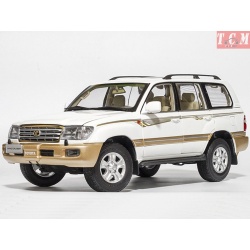 ماکت ماشین تویوتا لندکروز...