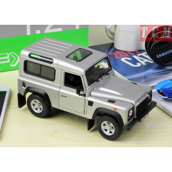 ماکت ماشین لندرور1/24  Land...