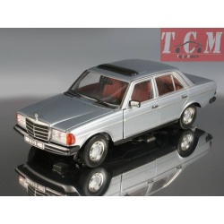 ماکت ماشین مرسدس بنز...