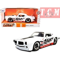 ماکت ماشین پونتیاک 1/24...